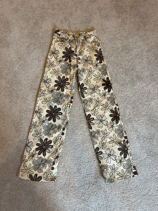vestique Pants - vestique Cream Floral Wide-Leg Pants with Brown Accents